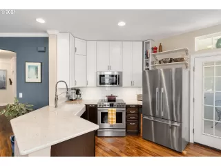 Photo #4: 21516737 Listing