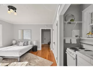 Photo #2: 21516763 Listing 