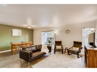 Photo #3: 21516974 Listing