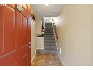 Photo #4: 21517113 Listing