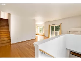 Photo #5: 21517717 Listing