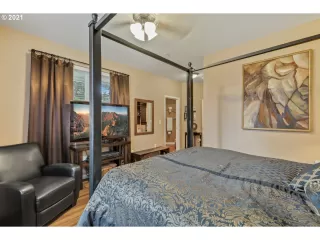 Photo #5: 21519730 Listing