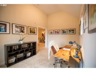 Photo #6: 21519735 Listing