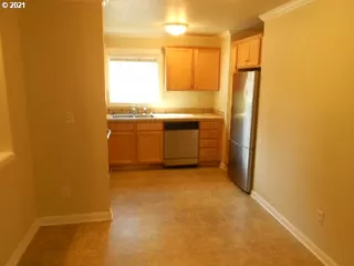 Photo #4: 21519882 Listing