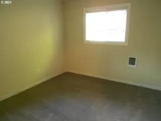 Photo #6: 21519882 Listing