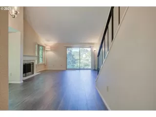 Photo #2: 21520351 Listing 