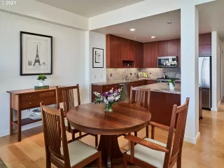 Photo #4: 21520442 Listing 