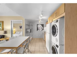 Photo #3: 21520551 Listing 