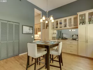 Photo #1: 21520831 Listing