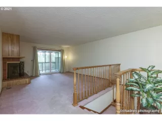 Photo #5: 21521093 Listing