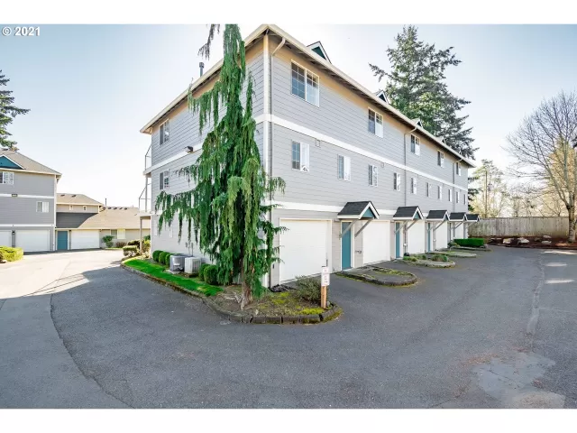 MLS: 21521270 Condo For Sale