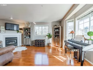 Photo #3: 21521270 Listing