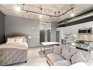 Photo #5: 21521844 Listing 