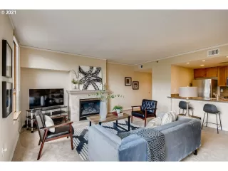 Photo #6: 21524227 Listing