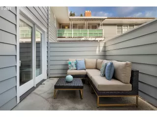 Photo #3: 21524406 Listing