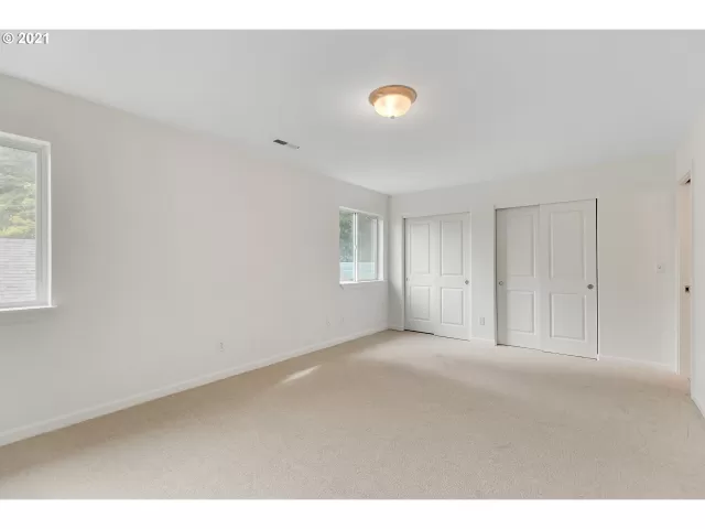 MLS: 21524622 Condo For Sale