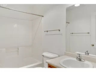 Photo #2: 21524622 Listing