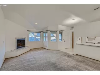 Photo #2: 21524693 Listing