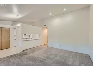 Photo #3: 21524693 Listing