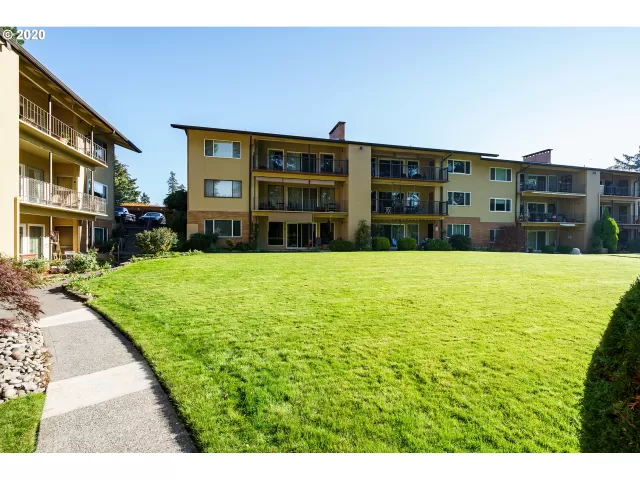 MLS: 21525872 Condo For Sale