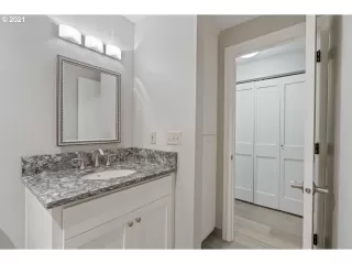 Photo #6: 21525995 Listing 