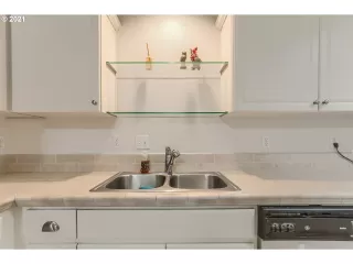 Photo #6: 21526199 Listing 