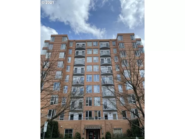 MLS: 21526899 Condo For Sale