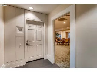 Photo #2: 21526899 Listing