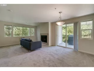 Photo #2: 21528042 Listing