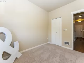 Photo #3: 21528061 Listing