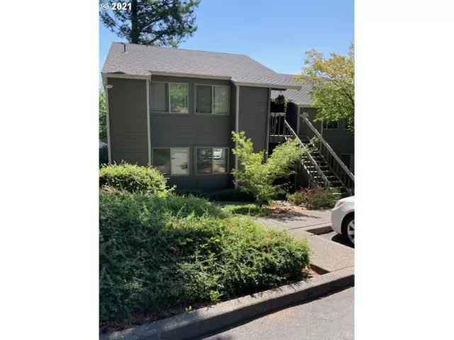 MLS: 21528283 Condo For Sale