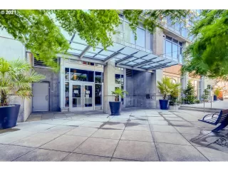 Photo #3: 21528796 Listing