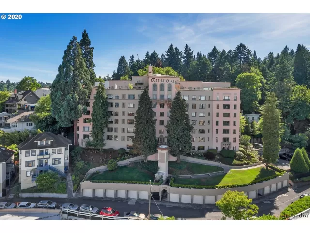 MLS: 21528969 Condo For Sale