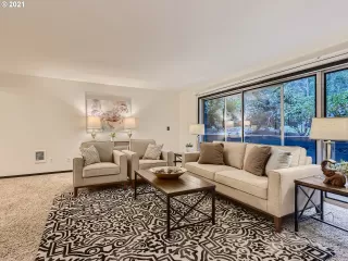 Photo #4: 21529001 Listing