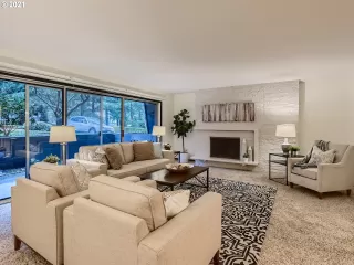 Photo #5: 21529001 Listing