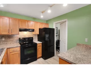 Photo #1: 21529198 Listing