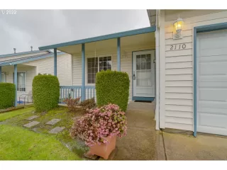 Photo #2: 21530316 Listing