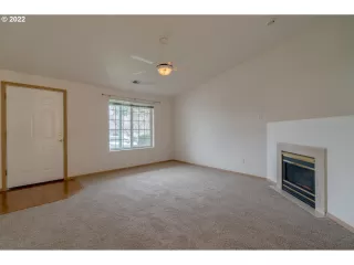 Photo #3: 21530316 Listing