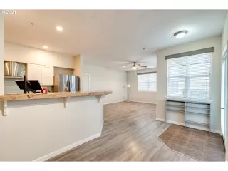 Photo #3: 21530323 Listing