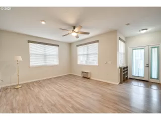 Photo #4: 21530323 Listing