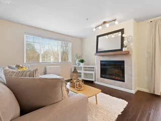 Photo #1: 21530373 Listing