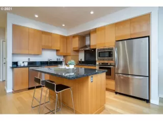 Photo #5: 21530526 Listing 