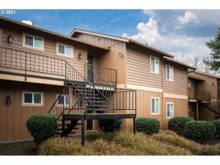 Photo #3: 21530551 Listing