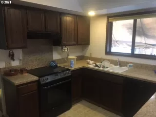 Photo #3: 21530804 Listing