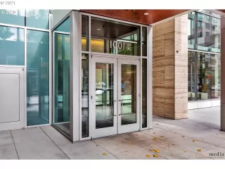 Photo #1: 21530847 Listing 