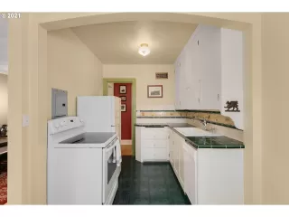 Photo #3: 21532323 Listing