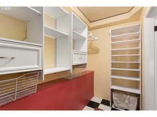 Photo #6: 21532323 Listing