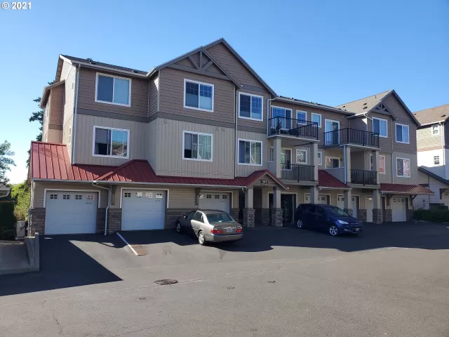 MLS: 21532421 Condo For Sale