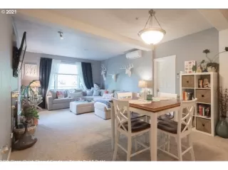 Photo #2: 21532421 Listing