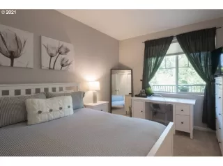 Photo #6: 21532421 Listing